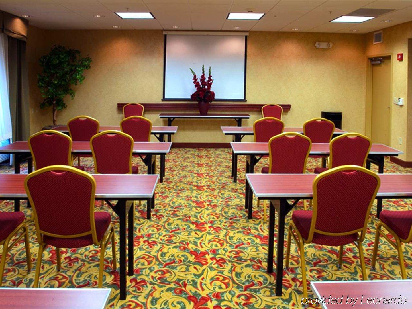 Hampton Knoxville-west At Cedar Bluff Hotel 3*